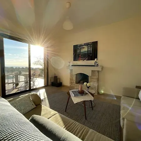 Olive فيلة Konia